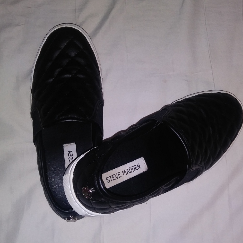 Black Steve Madden Sneakers